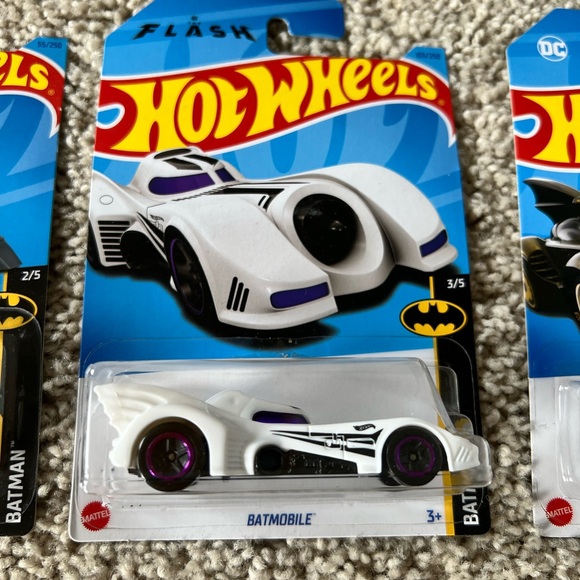 Hot Wheels Batman - Picture 5 of 7